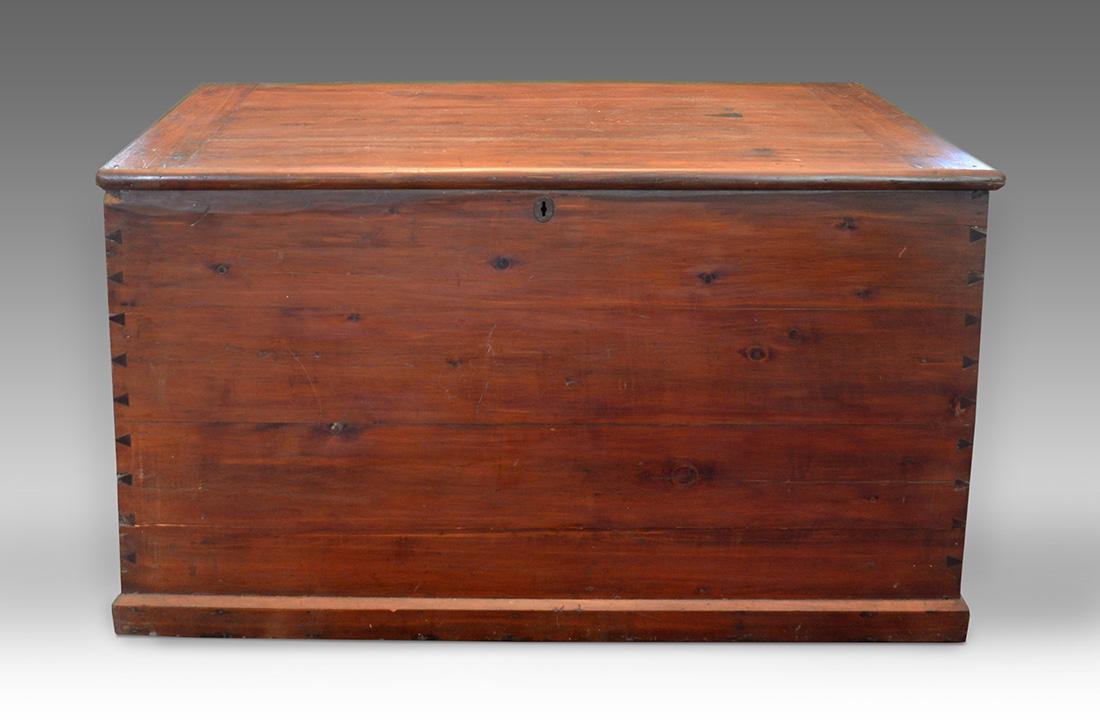 19th C. Large Notched Blanket Chest (1 of 10)