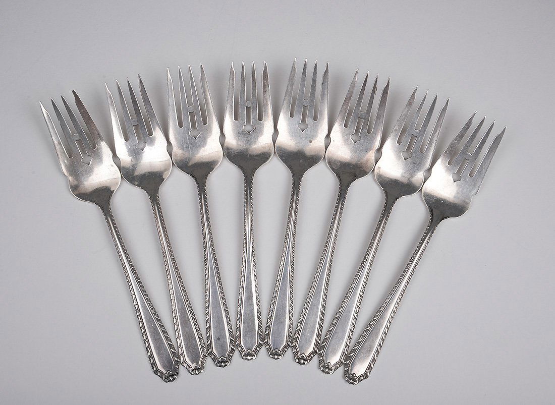 8 Sterling Fish Forks (1 of 6)