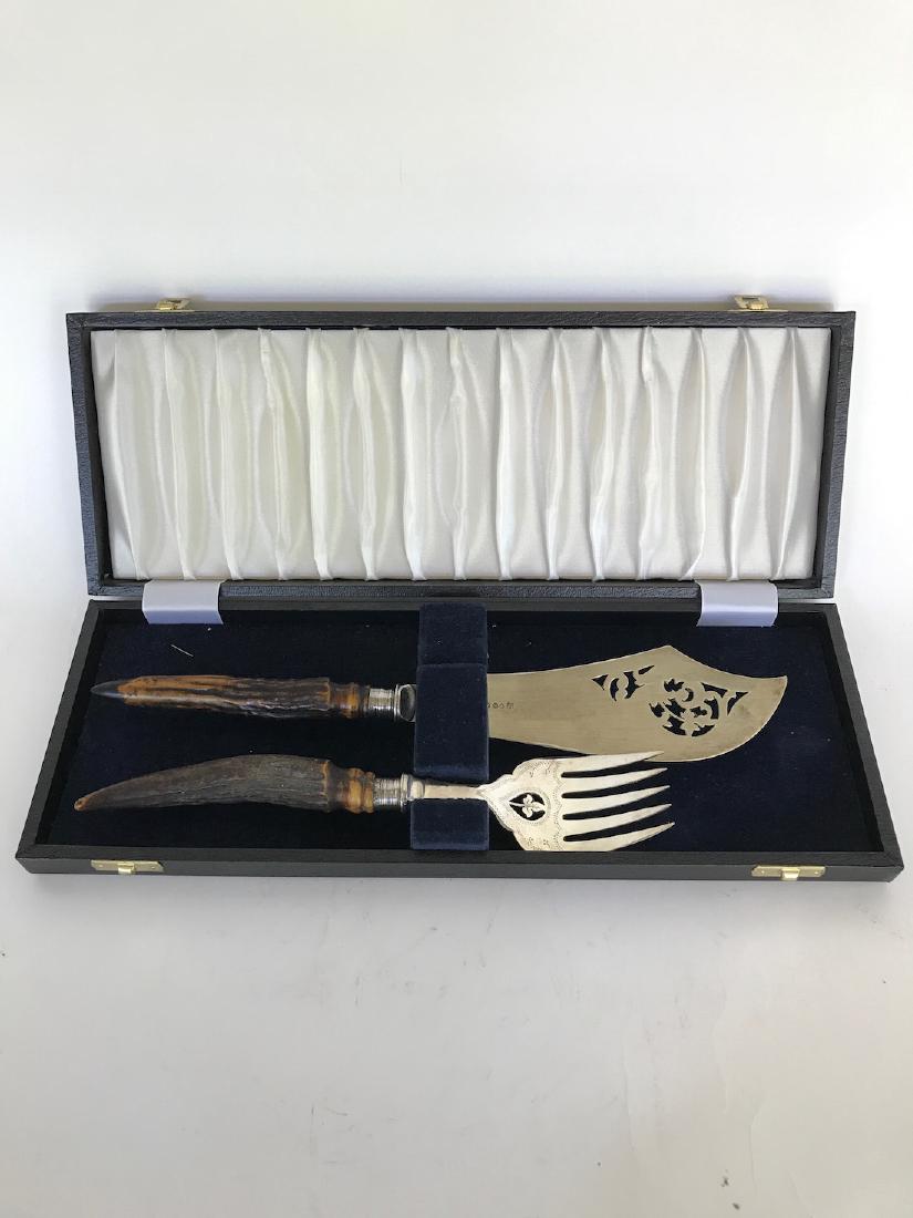 Pair of Silver-plate Engraved Stag Handle Fish Servers (1 of 4)