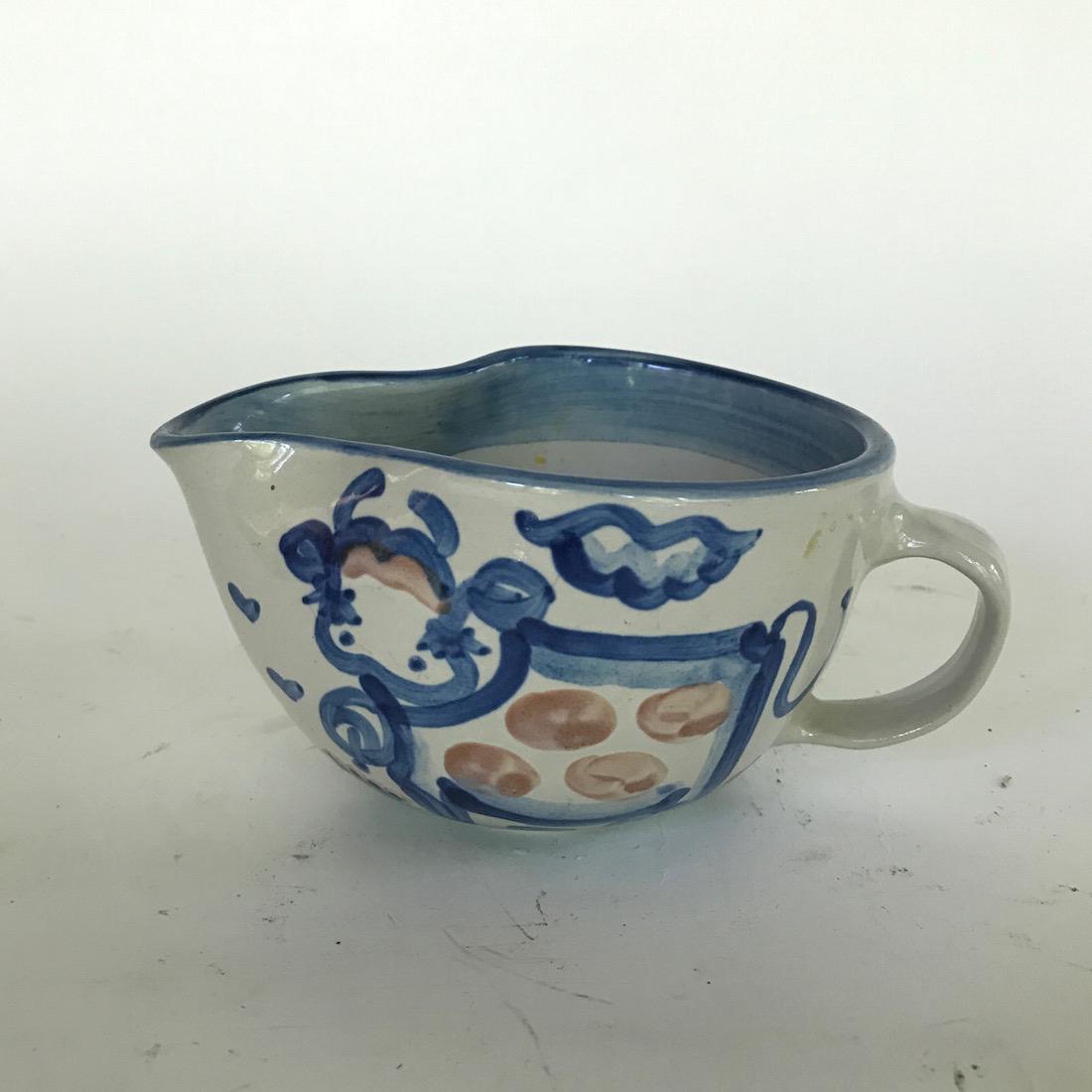 Signed Mary Hadley Gravy Boat (1 of 2)