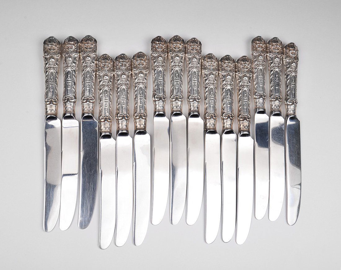 15 Reed & Barton Bacchus Sterling Handled Dinner Knives (1 of 5)