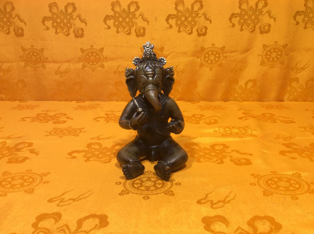 Vintage Baby Ganesh Figure. (1 of 3)