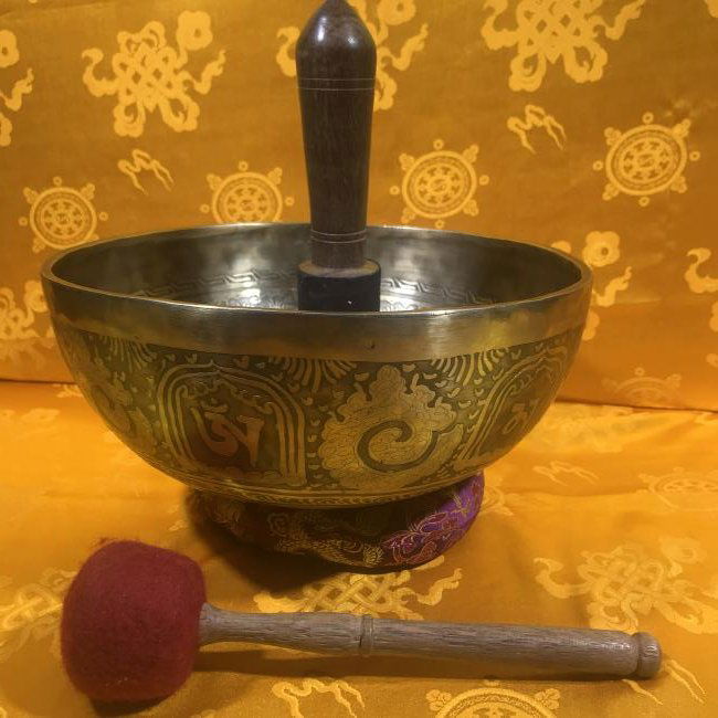 Large Tibetan Singing Bowl' (1 of 3)