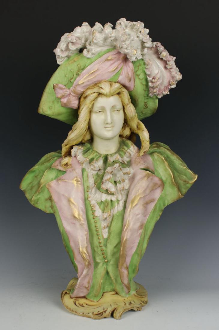 Amphora Turn Teplitz RSTK Figurine "Bust of Man" (1 of 10)