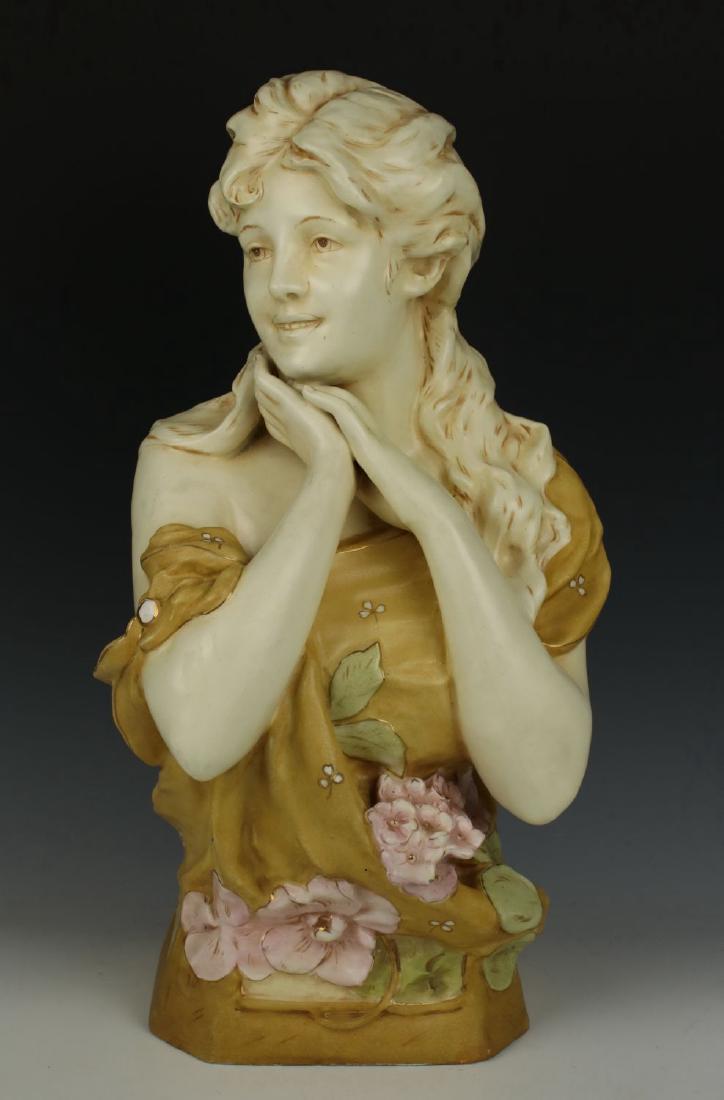 Royal Dux art nouveau figurine "Bust of Woman": MANUFACTURE: Royal Dux (Bohemia, Aistria) SCULPTOR: Herman Schubert NAME: Bust of Woman NUMBER: 9320 YEAR: 1905 CONDITION: Excellent. Two restored chips on edge of base. NO BOX HEIGHT: 16 inch / 40 cm