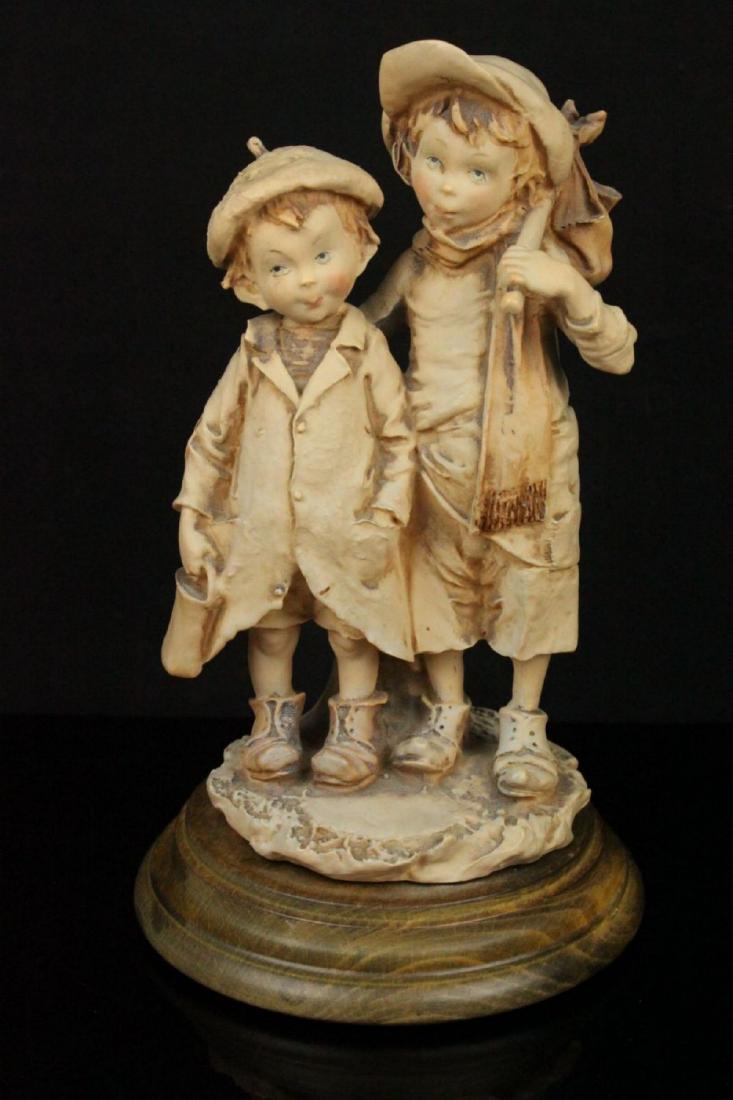 Giuseppe Armani Figurine "Runaways" (1 of 10)