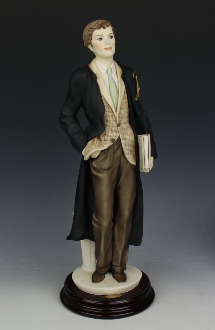 Giuseppe Armani Figurine 1250C Lawyer "Justice": MANUFACTURE: Florence - Giuseppe Armani (Italy) NAME: Justice NUMBER: 1250C ISSUED: 1998 CONDITION: Excellent. No chips, no cracks. NO BOX. HEIGHT: 13 inch / 32 cm WIDTH: 4 1/2 inch / 11 cm DEEP: 4 1/