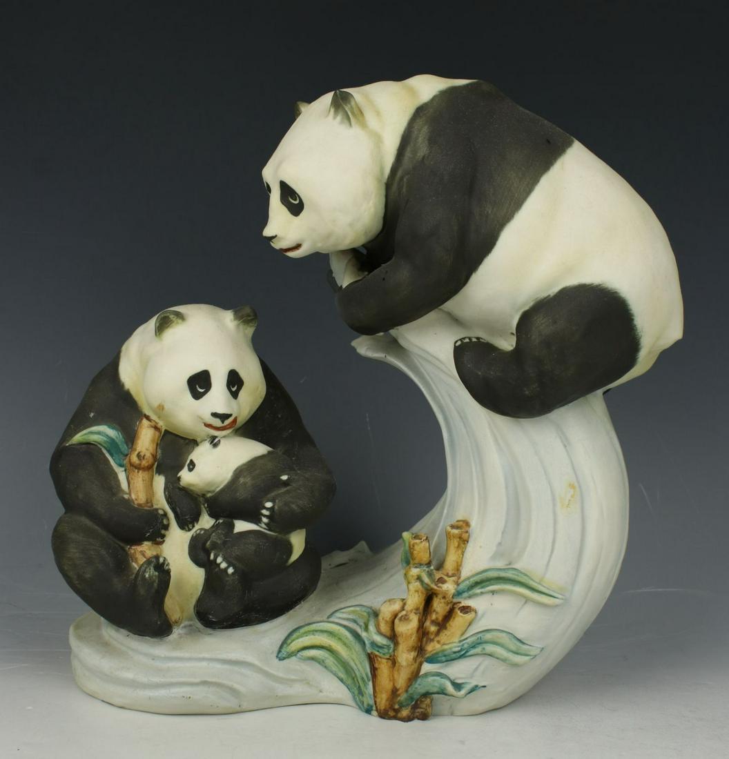 Capodimonte Guido Cacciapuoti Figurine "Panda Family": MANUFACTURE: Guido Cacciapuoti (Italy) NAME: Panda Family NUMBER: 603021 ISSUED: 1930-1953 CONDITION: Excellent. No chips, no cracks. NO BOX. HEIGHT: 8 1/2 inch / 21 cm WIDTH: 8 1/2 inch / 21 cm DEEP: