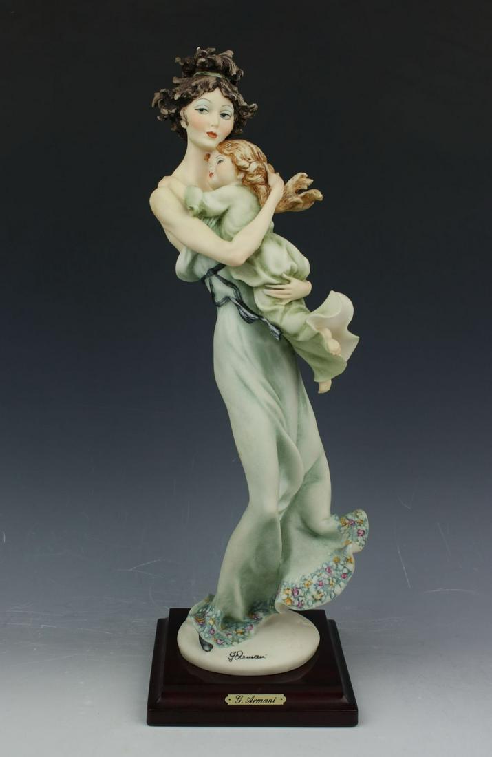 Giuseppe Armani Figurine 754C "Mother's Love" (1 of 10)