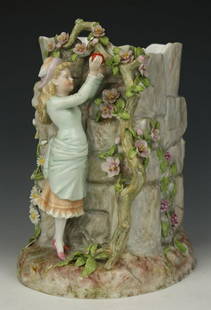 Antique Rudolstadt Ernst Bohne Sohne Figurine Vase Girl: MANUFACTURE: Rudolstadt Ernst Bohne Sohne (GERMANY) NAME: Vase Girl Picking Apples YEAR: 1878 - 1920 CONDITION: Excellent. Minor damages of flowers. HEIGHT: 9 1/2 inch / 24 cm WIDTH: 7 inch / 17 cm DE