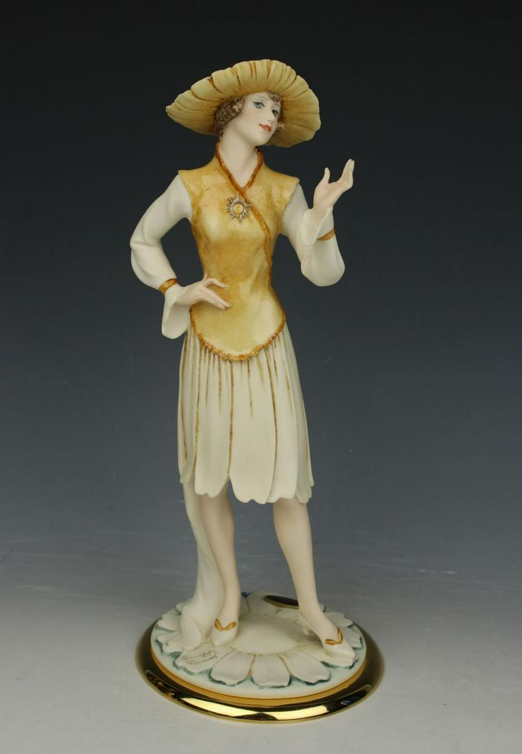 Giuseppe Armani Figurine 1506Ð¡ "Bright Sun": MANUFACTURE: Florence - Giuseppe Armani (Italy) NAME: Bright Sun NUMBER: 1506Ð¡ ISSUED: 2000 CONDITION: Excellent. No chips, no cracks. NO BOX. HEIGHT: 9 1/2 inch / 24 cm WIDTH: 4 inch / 10 cm DEEP: