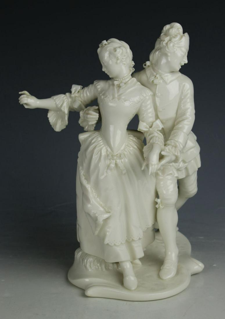 Nymphenburg Bustelli figurine 549 "Dancing Couple" (1 of 17)