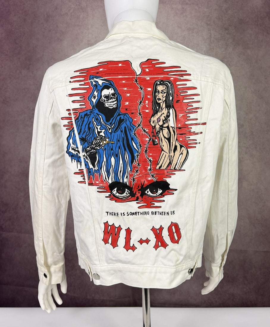 The Weeknd's Wardrobe - Warren Lotas x XO jacket: The Weeknd x Warren Lotas XO Jacket 'There is something between us'. Warren Lotas is the Los Angeles graphic apparel label founded by the eponymous designer. SIZE: L CONDITION: Pre-owned. Some stains.