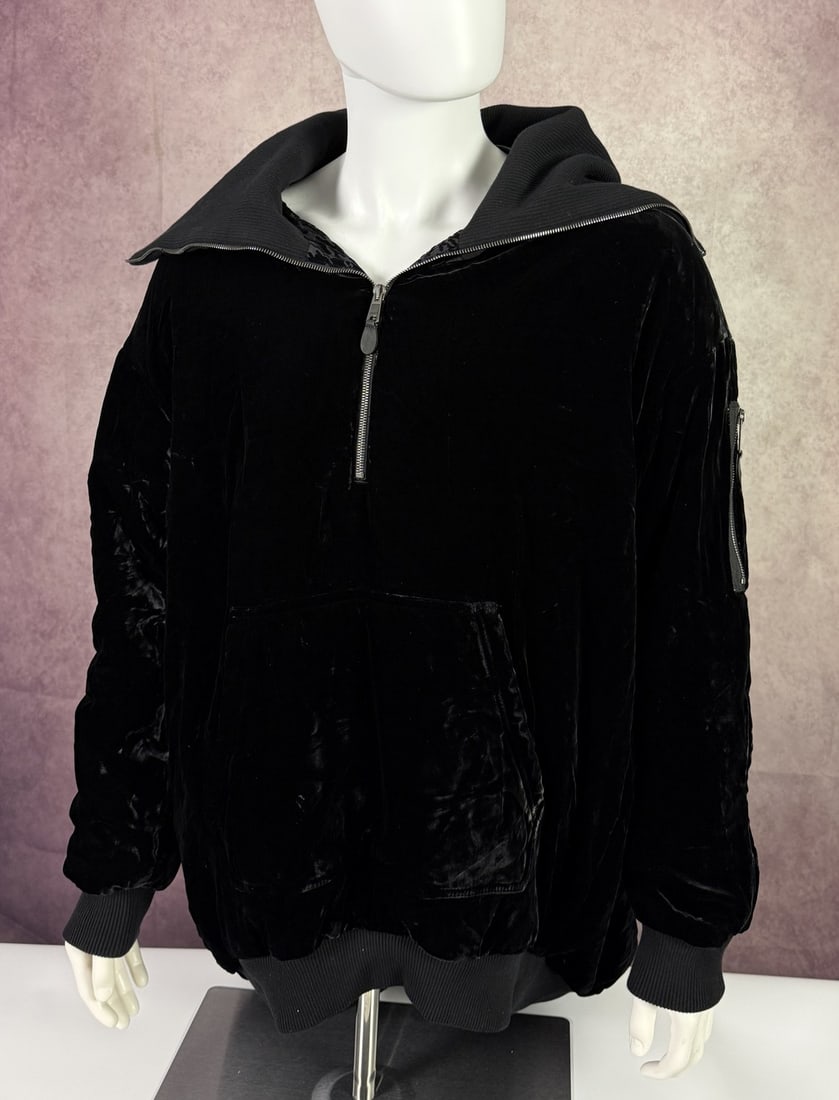 The Weeknd's Wardrobe - Fenty poncho: Fenty x Puma Velvet poncho New. Noted by the consignor as new (unworn). SIZE: M CONDITION: Pre-owned. The photographs are part of this description - please review them carefully to assess condition. P