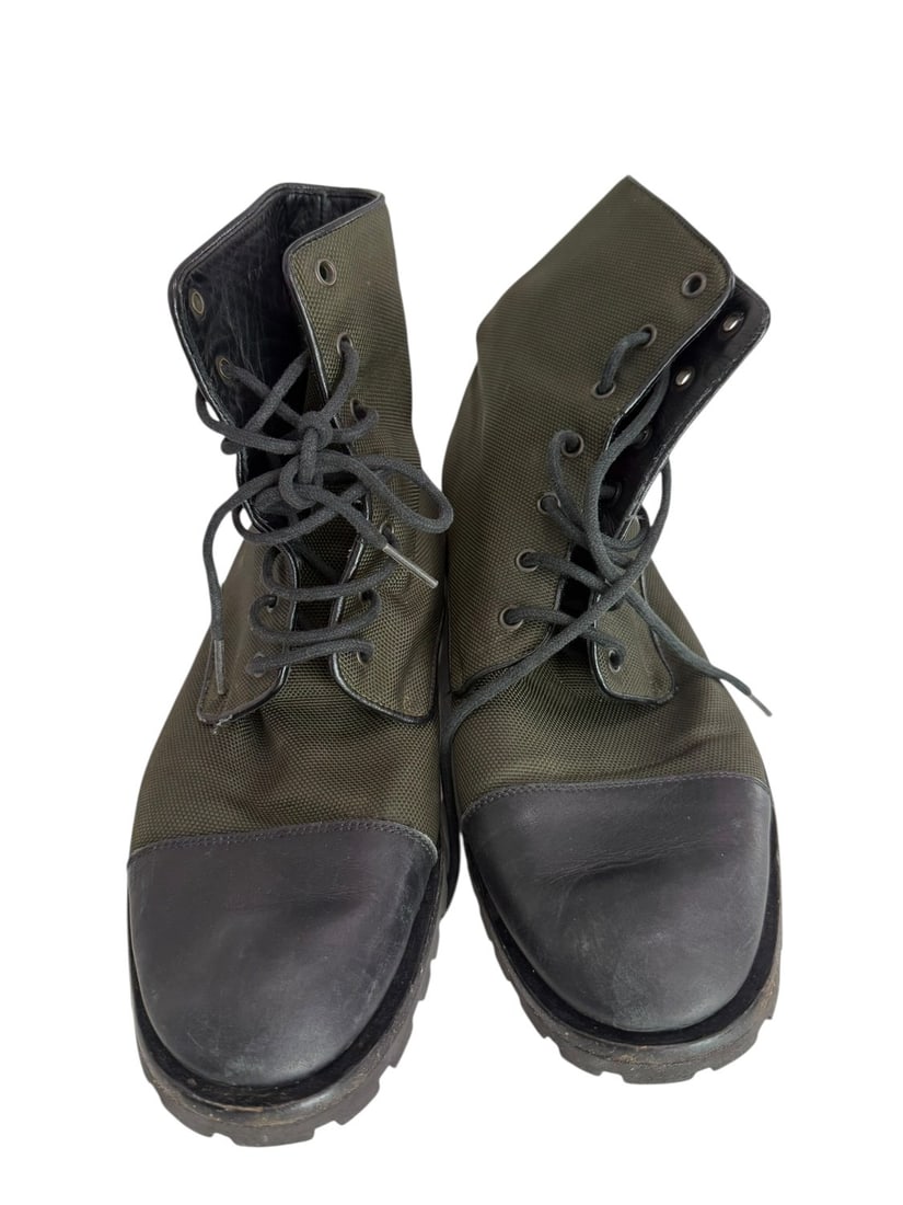 The Weeknd's Wardrobe - Gucci shoes: Gucci Mens Shoes. CONDITION: Pre-owned. The photographs are part of this description - please review them carefully to assess condition. PROVENANCE: From the personal collection of Abel Makkonen Tesfa