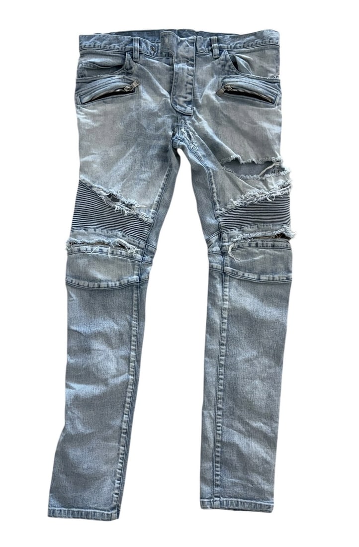 The Weeknd's Wardrobe - Balmain jeans: Balmain Mens Jeans. SIZE: 33 CONDITION: Pre-owned. The photographs are part of this description - please review them carefully to assess condition. PROVENANCE: From the personal collection of Abel Mak