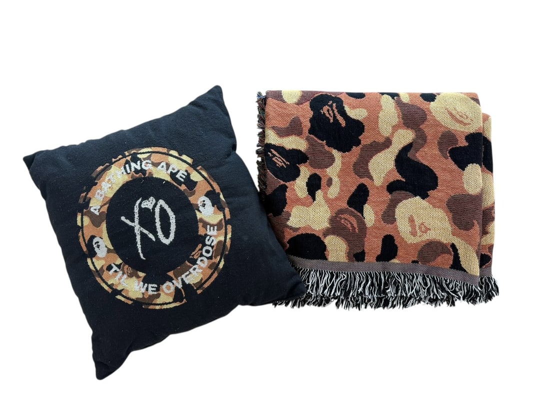 The Weeknd's Wardrobe - XO blanket: The Weeknd XO Pillow and Blanket 2. XO is The Weeknd's own label and lifestyle imprint, released through Republic Records. CONDITION: Pre-owned. The photographs are part of this description - please r