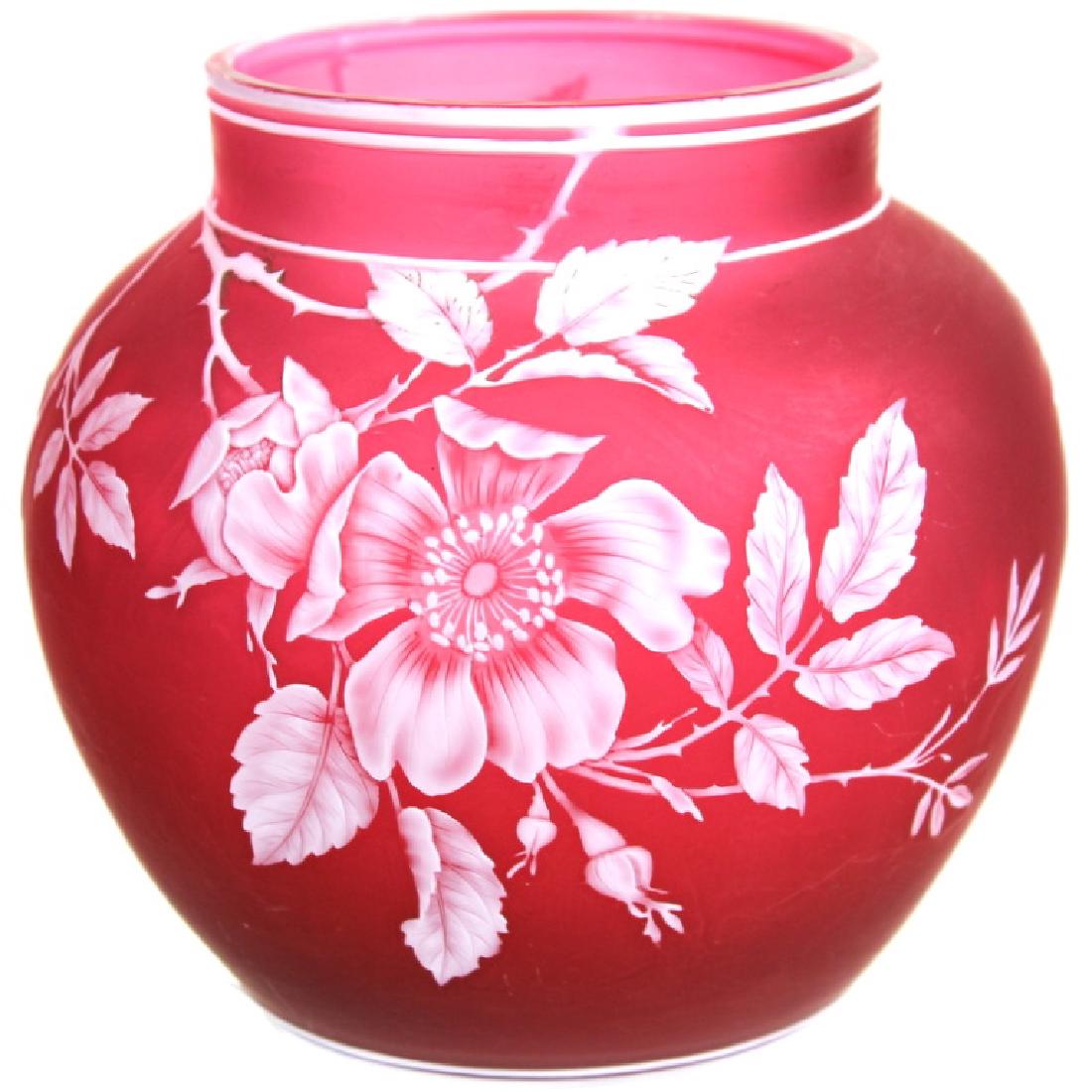 Unmarked Thomas Webb & Sons English: Unmarked Thomas Webb & Sons English art glass floral vase. unsigned. Nice detail. Measures 5 1/2 inches high x 5 inches wide.