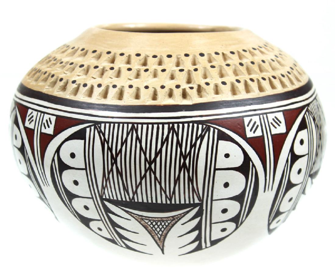 Ceramic, Pottery, Unsigned. (1 of 3)