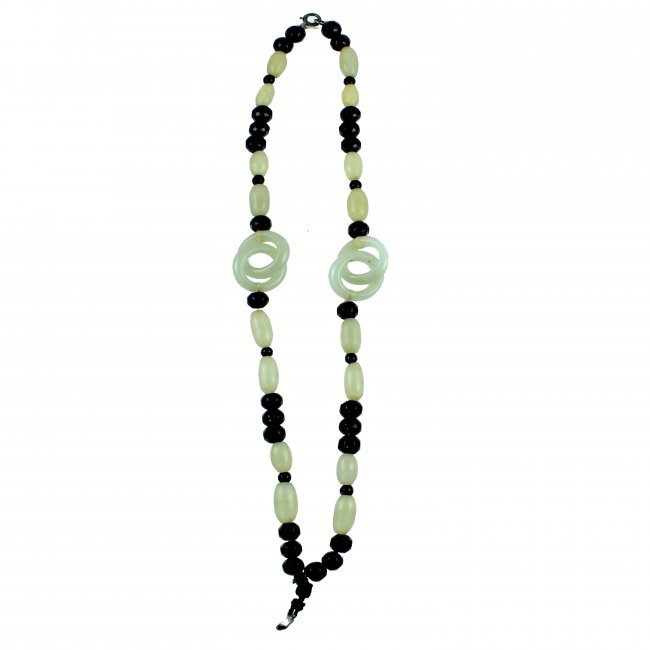 ANTIQUE CHINESE JADE BEADED NECKLACE (1 of 4)