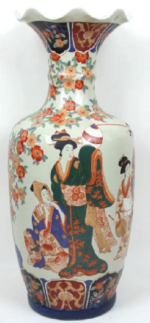 20TH CENTURY JAPANESE HAND PAINTED VASE (1 of 5)