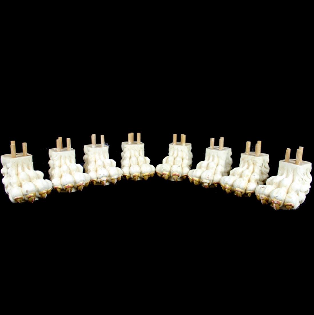 (8) EIGHT CARVED WOOD LION FEET. GILT PAINTED (1 of 1)