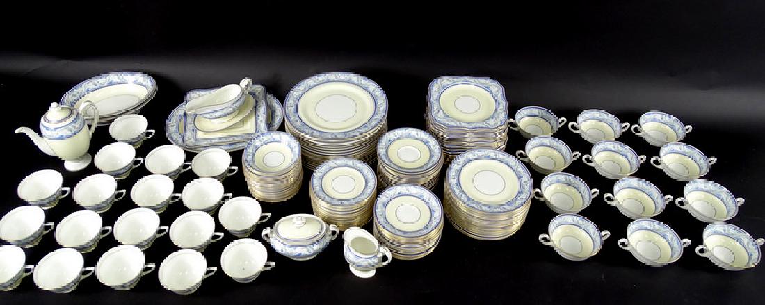 158pc Royal Doulton "The Tewkesbury" China Set (1 of 7)