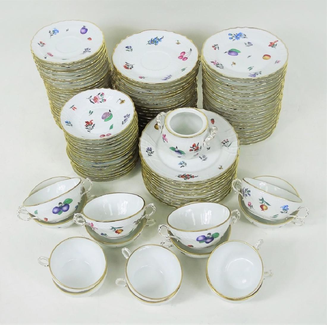 Richard Ginori 109pc "Perugia" Italian China Set (1 of 3)