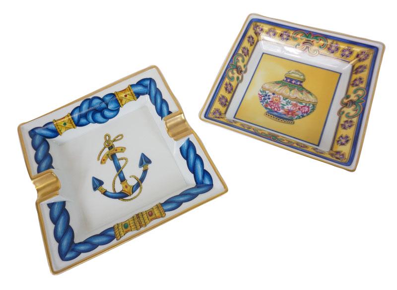 (2) Two Porcelain Designer Cigar Ashtrays (1 of 7)