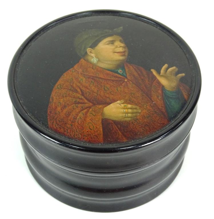 A Russian Lacquer Covered Box "Lady" (1 of 7)