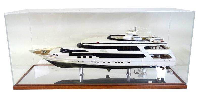 Princesa Valentina Yacht Model Encased in Pixel (1 of 6)