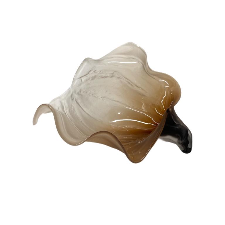 Artist Unknown Art Glass Shell (1 of 5)