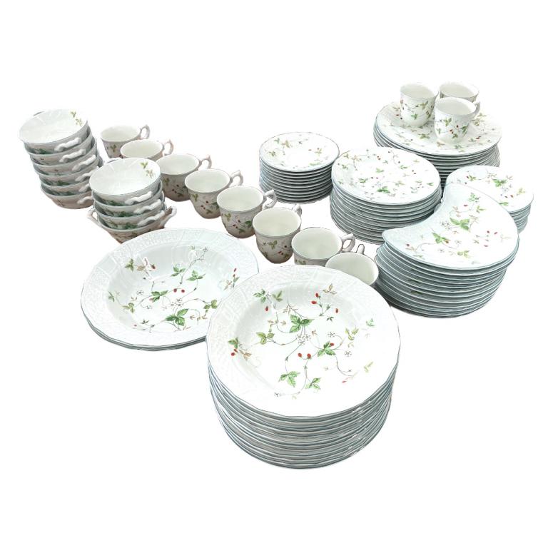 Large, China Set Mikasa (1 of 9)