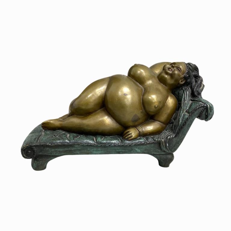 Bruno Luna Nude Woman Bronze Statue: Bruna Luna Nude Woman Bronze Statue. Measures 8.5 inches high x 16 inches wide x 6 inches deep.