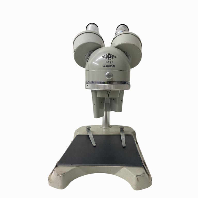 Vintage Southern Precision Instruments Microscope (1 of 4)