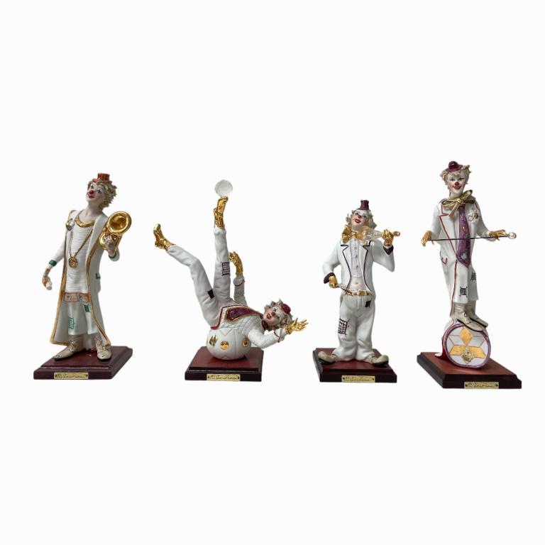 Vintage Set of Decorative Clown Figurines (1 of 6)