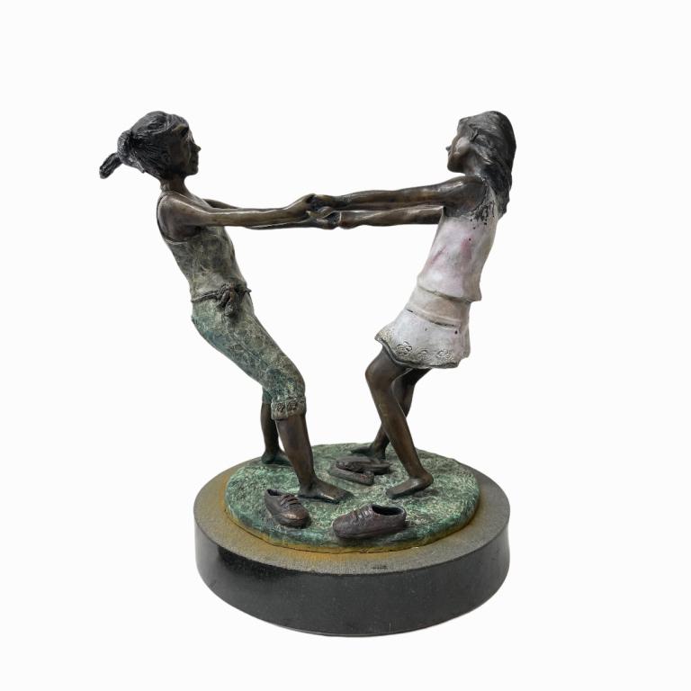 Donna Hunter "Best Friends Forever" Bronze (1 of 5)