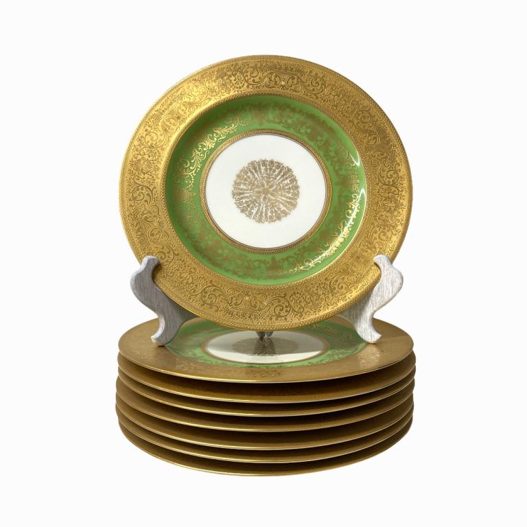 (8) Black Knight Vintage Gold Painted Dinner Plates. (1 of 3)