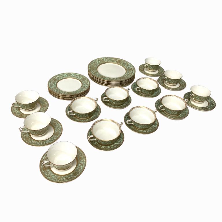 (36) Piece ROYAL WORCESTER China Set. Set includes 12 (1 of 8)