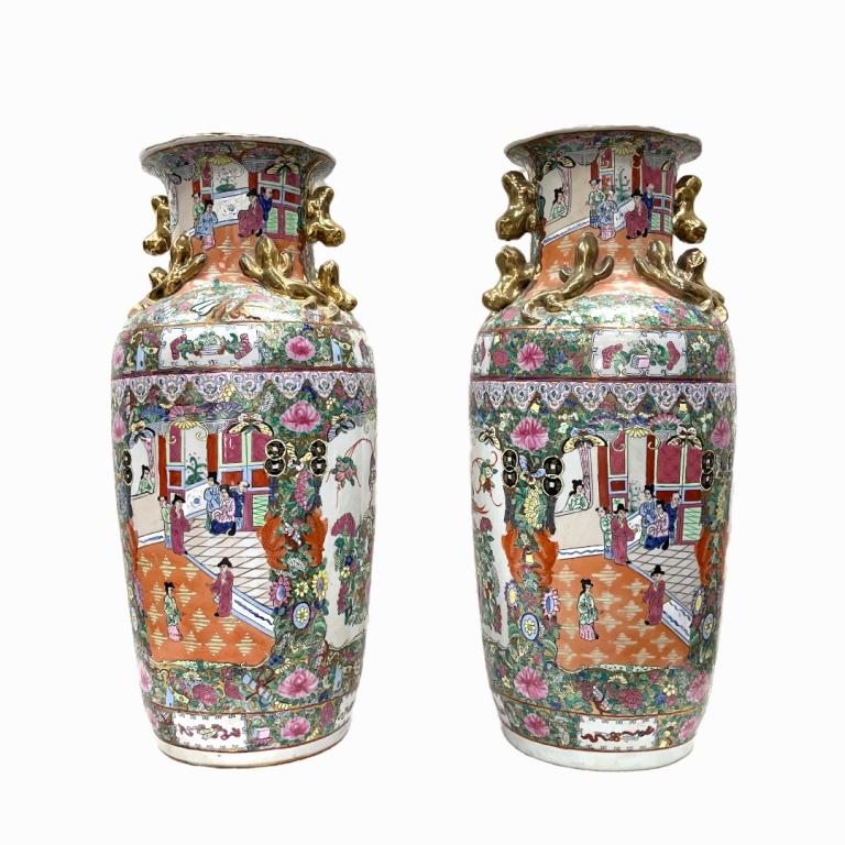 Pair of Hand Painted Chinese Porcelain Vases (1 of 5)