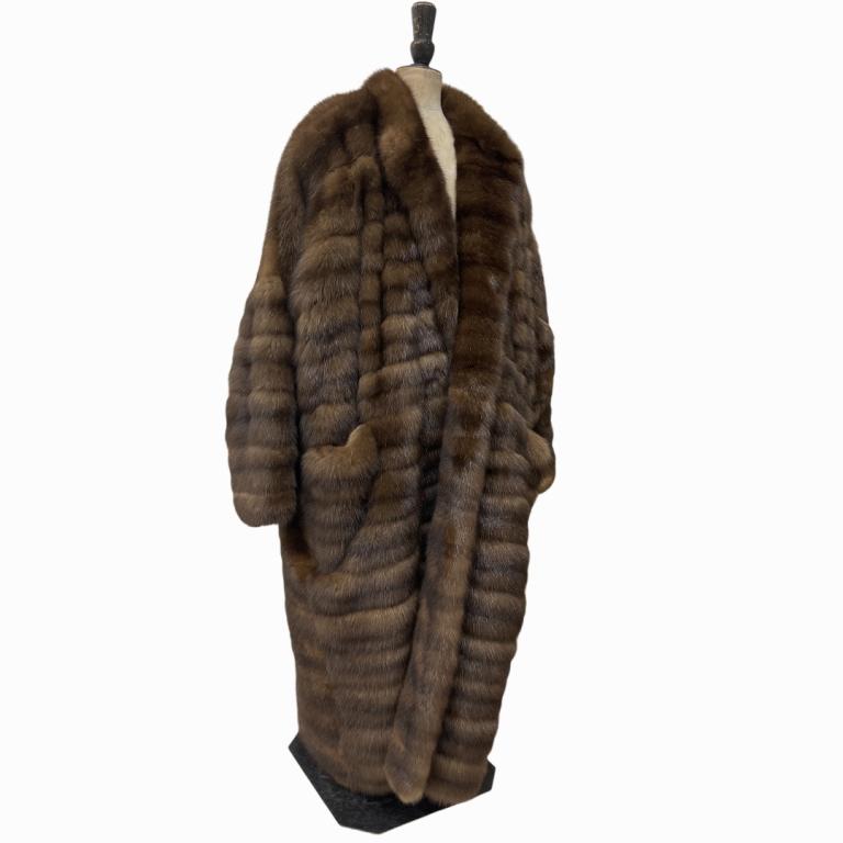 Natural Bargazin Russian Sable Coat (1 of 8)