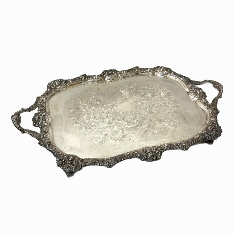 Richard Comyns Silver Tray: Double handles tray with filigree decorations. Hallmarked. Good condition, no apparent damages. It measures 19.5" x 29" inches. Total weight 178 ozt