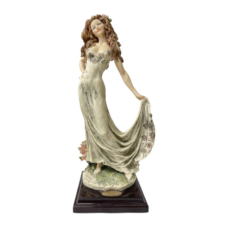 Giuseppe Armani "Celebration" Sculpture 1260C: Giuseppe Armani Italian porcelain sculpture titled "Celebration" number 1260C. Measures approx. 12 3/4" height. Includes original box. Appears in overall good condition.