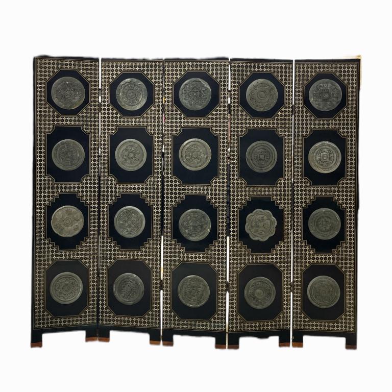 Impressive Chinese 25 Green Stone Disc Room Screen (1 of 5)