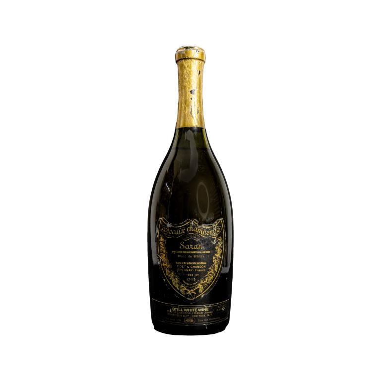 Moet & Chandon Coteaux Champenois Saran Wine: Moet & Chandon Coteaux Champenois Saran Blanc de Blancs Still White Wine in 750mL bottle. Sealed and kept in cellar. Wear to seal cover. Wear to labels.