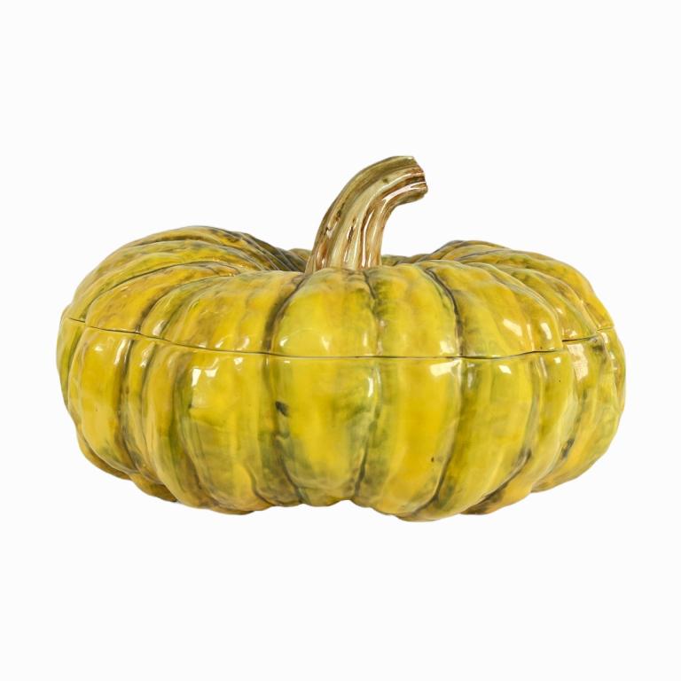 A vintage green glazed Italian majolica porcelain figural covered box / bowl depicting a pumpkin. No (1 of 3)
