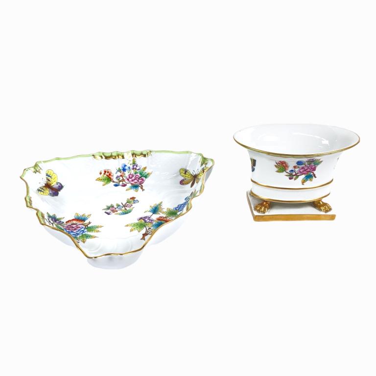 A lot of 2 Herend Hungarian hand painted porcelain China tableware items in the Queen Victoria (1 of 4)