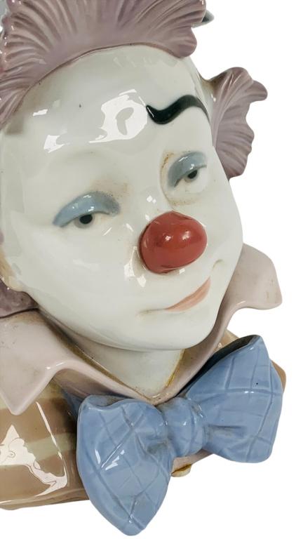 LLADRO PORCELAIN CLOWN BUST "STAR STRUCK" 5610 Lladro Spanish glazed porcelain clown bust figure (1 of 5)