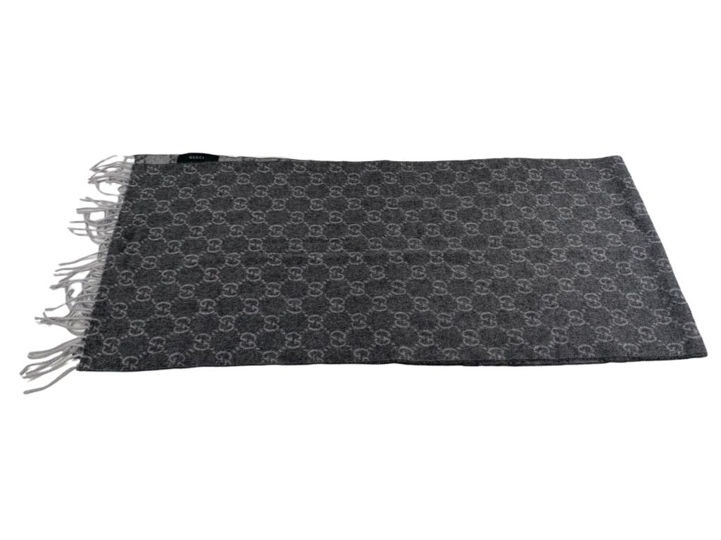 Gucci Monogram Scarf (1 of 4)