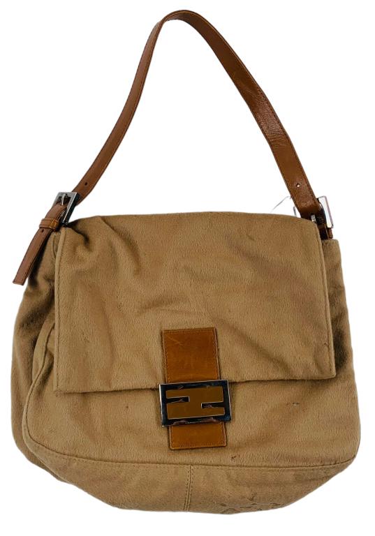 Item #:287 Item:Tan Fendi Hand Bag Designer:Fendi Condition: B Color: Tan/Beige Hardware: Item #:287 Item:Tan Fendi Hand Bag Designer:Fendi Condition: B Color: Tan/Beige Hardware Color:Silver Material:N/A Accesories:N/A Serial Number::N/A Strap Drop / Handle Length/Waist::N/A Weight (lbs):